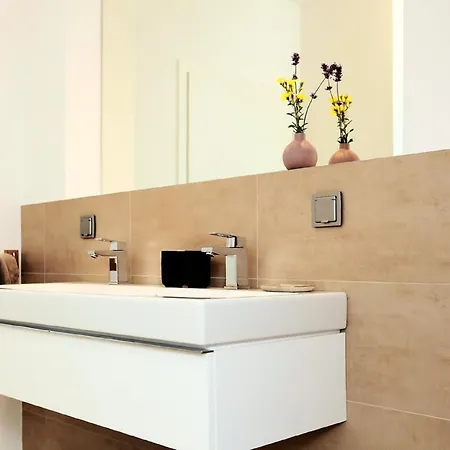 Bark Middenmang ווסטרו